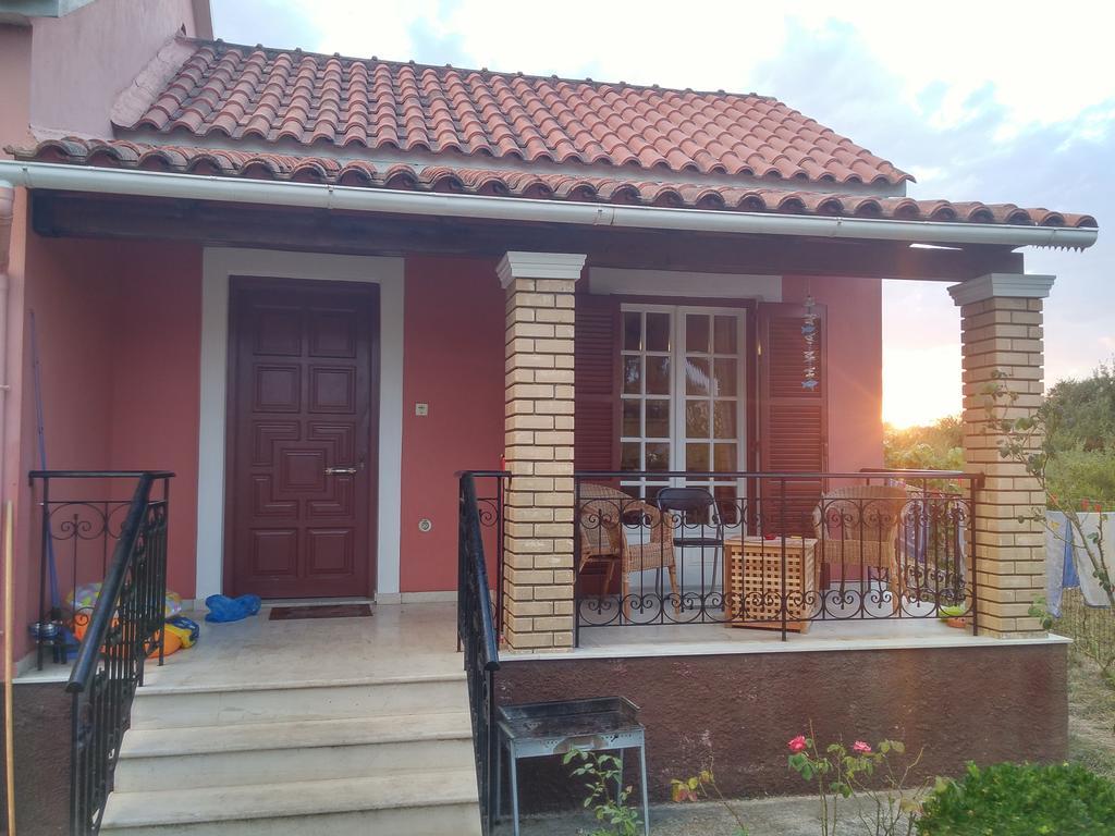 Beautiful Nearby Beach House With Garden, Private Pool And Large Yard Szidári Szoba fotó