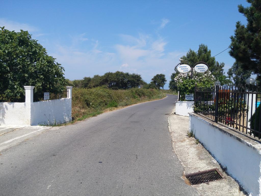 Beautiful Nearby Beach House With Garden, Private Pool And Large Yard Szidári Kültér fotó
